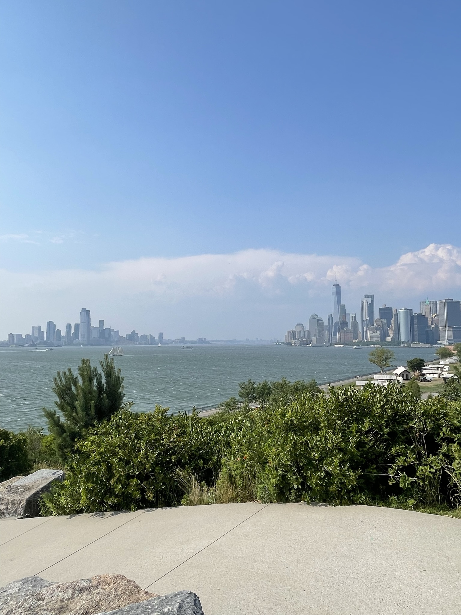 My First Time in New York: A City of Noise, Dreams, and Bagels